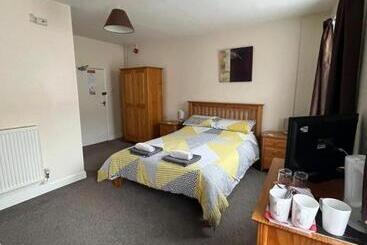 Hotel White Horse Inn