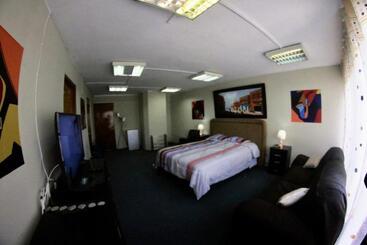 Aamiaismajoitus (B&B) Conaco Building