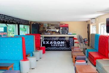 Hexagon Hotel Lounge & Restaurants