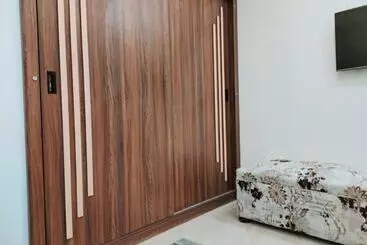 هتل Discover Inn