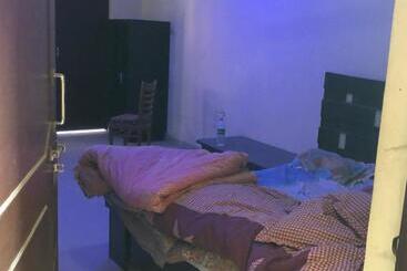 ペンション Robin Guest House