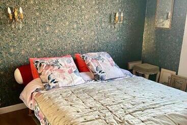 تختخواب و صبحانه Chez Toinette