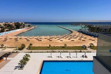 Aparthotel استدديك