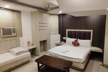 בית מלון כפרי Sunrise Dx