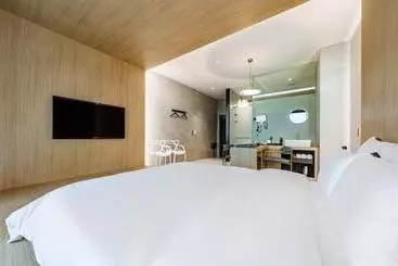 モーテル The Line