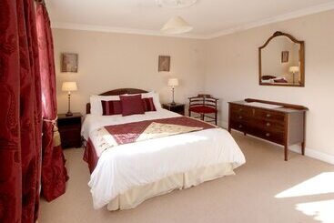 호텔 Killiane Castle Country House & Farm