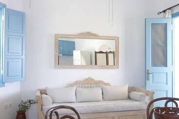 آپارتمان‌های توریست‌ها Patmos Studios