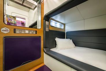 Yotelair London Heathrow Airport