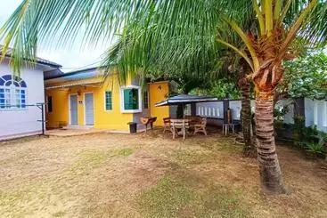 Retkeilymaja Kerteh Inn By Rvh