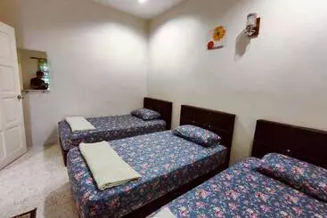 Hostel Trex_batu Pahat Homestay