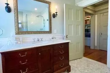 ホテル Hannum House