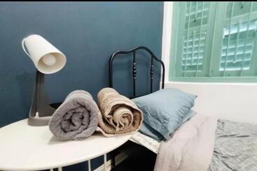 Panzió 2 Storey Heritage House @ Georgetown