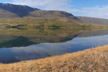 تختخواب و صبحانه Hótel Tjarnir