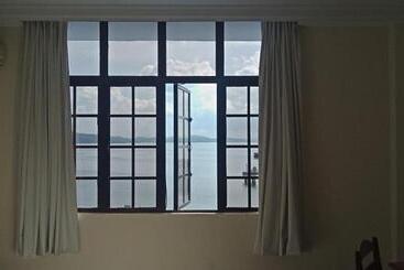 Hotel The Upper Deck