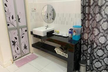 Szálloda Wan Danisha Villa Inn