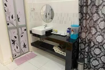 ホテル Wan Danisha Villa Inn