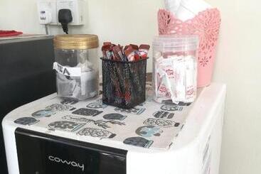 膳宿费 Aban Transit House