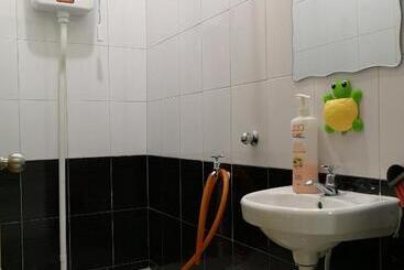 Szálló Zuriana Ashraf Homestay Kota Bharu