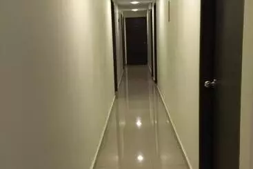 ホテル Desa House