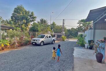 هتل Garden Riverside