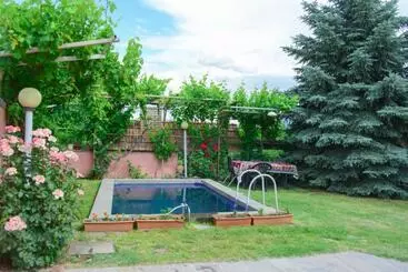 Old Bridge B&b