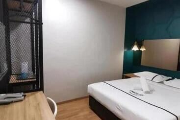 Smile Hotel Selayang Point