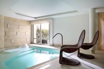 Apartamentos Artesa Suites & Spa