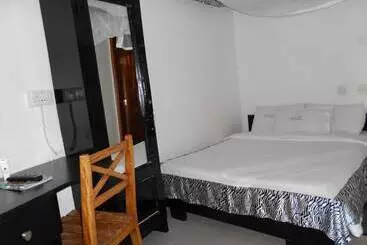 Hotel Chel And Vade Cottages