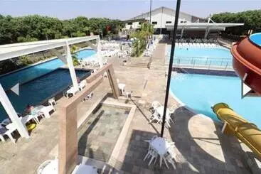 هتل Diroma Resort Incluso O Acesso Ao Acqua Park Todos Os Dias, Exceto No Dia Do Check Out