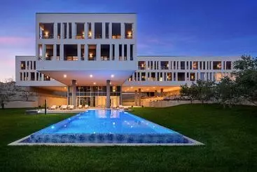 Otel Salona Palace