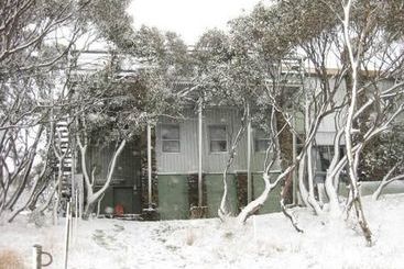 酒店 Tanderra Ski Lodge