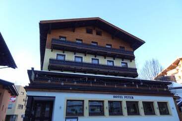 هتل Peter