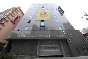 Hotel Stay 53
