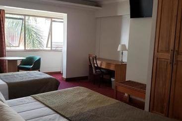 فندق Gavina Express