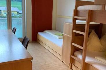 Hostel Jugendherberge St. Johann Im Pongau