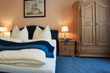 Hotel Pension Frenzl   Kaiser Von österreich