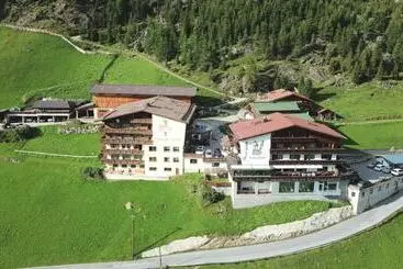 تختخواب و صبحانه Gästehaus Berghof Schöpf