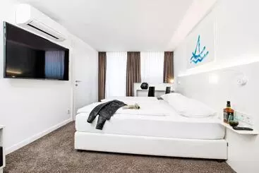 مُتل 24 Checkin Velden   Moderne Zimmer Im Zentrum