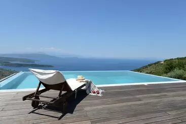 Hotelli Esperos Suites & Villas