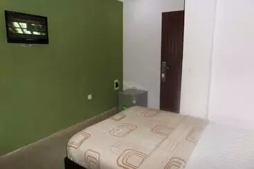 Theodawn Hotels @ Suite 29