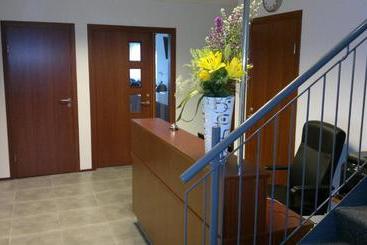 هتل Grásteinn  Airport