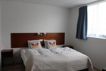 Hotel Grásteinn  Airport