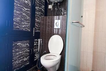 Szálloda Familiar Inn  West Vinod Vihar