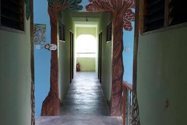 פנסיון Tahan Guest House