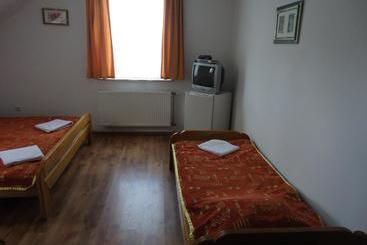 Aamiaismajoitus (B&B) Napház Panzió