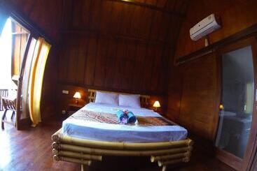 ホテル Balakosa Gili Meno Bungalow