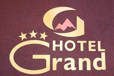 Hotelli Grand