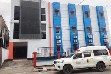 Отель Karaton Luwuk