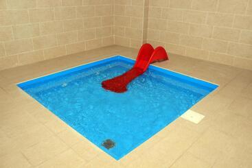 فندق Median Hajdúnánás