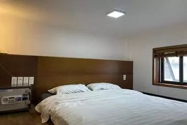 Ken Hotel & Apartment